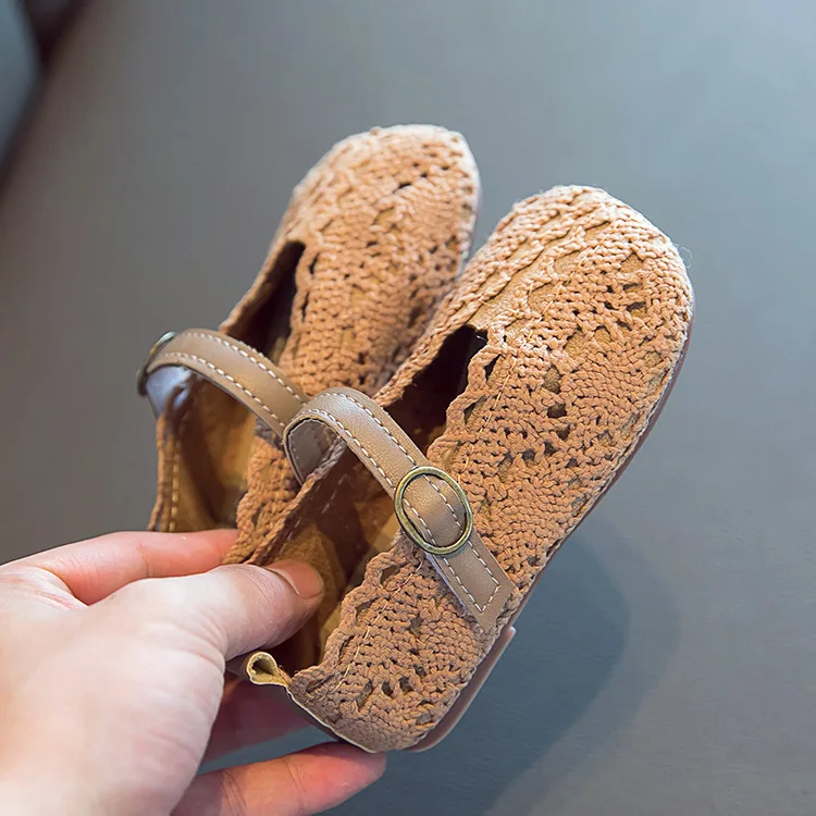 

Autumn New Square Mouth Hollow Breathable Princess Shoes Small Children's Casual Shoes Girls Flats
