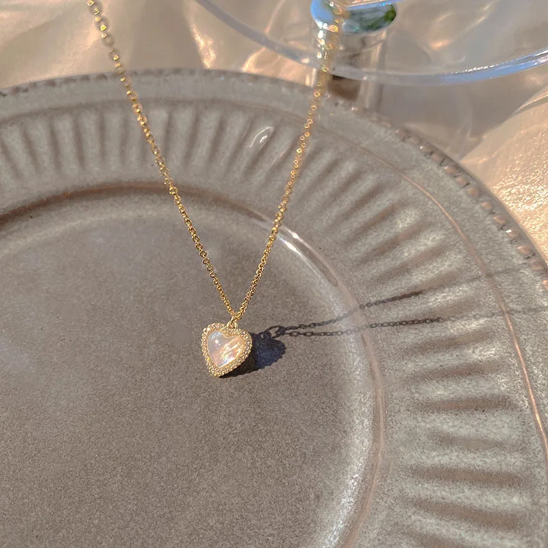 

Trendy Fine Gold Heart Shaped Opal Chain Pendant Necklace for Women Temperament Jewelry Shiny AAA Zircon Wedding Gift Christmas
