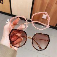 2021 fashion polygon gradient women sunglasses vintage irregular big frame eyewear trending ladies shades pink sun glasses uv400