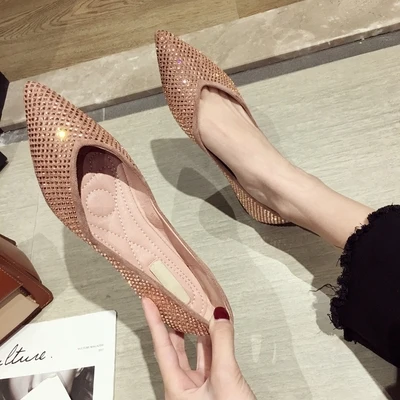 Женская обувь 2019 г. Новые весенние туфли на плоской подошве украшенные стразами с