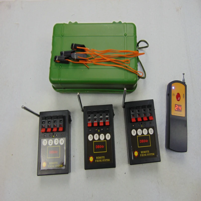 Светодиодная Праздничная вечерние 12 сигналы передатчик переключатель Фейерверк