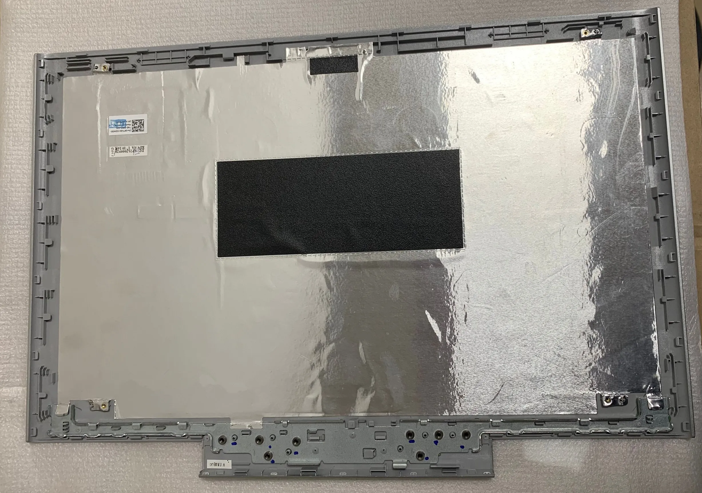 

new for Dell Vostro 7000 V7570 V7580 A cover top case 09TVGV