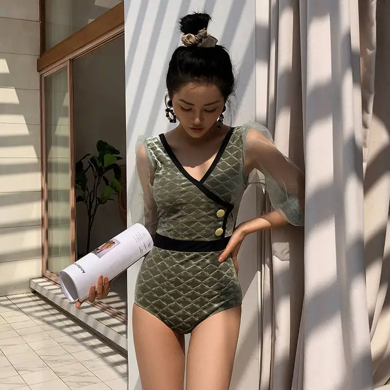 

2020 Korean new swimsuit women's sense of self-cultivation cover belly belly back middle mesh sleeve conservative one-piece hot
