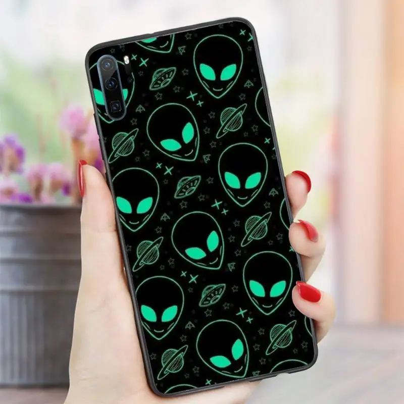 

Cute cartoon alien space universe Phone Case For Huawei honor Mate P 10 20 30 40 i 9 8 pro x Lite smart 2019 nova 5t