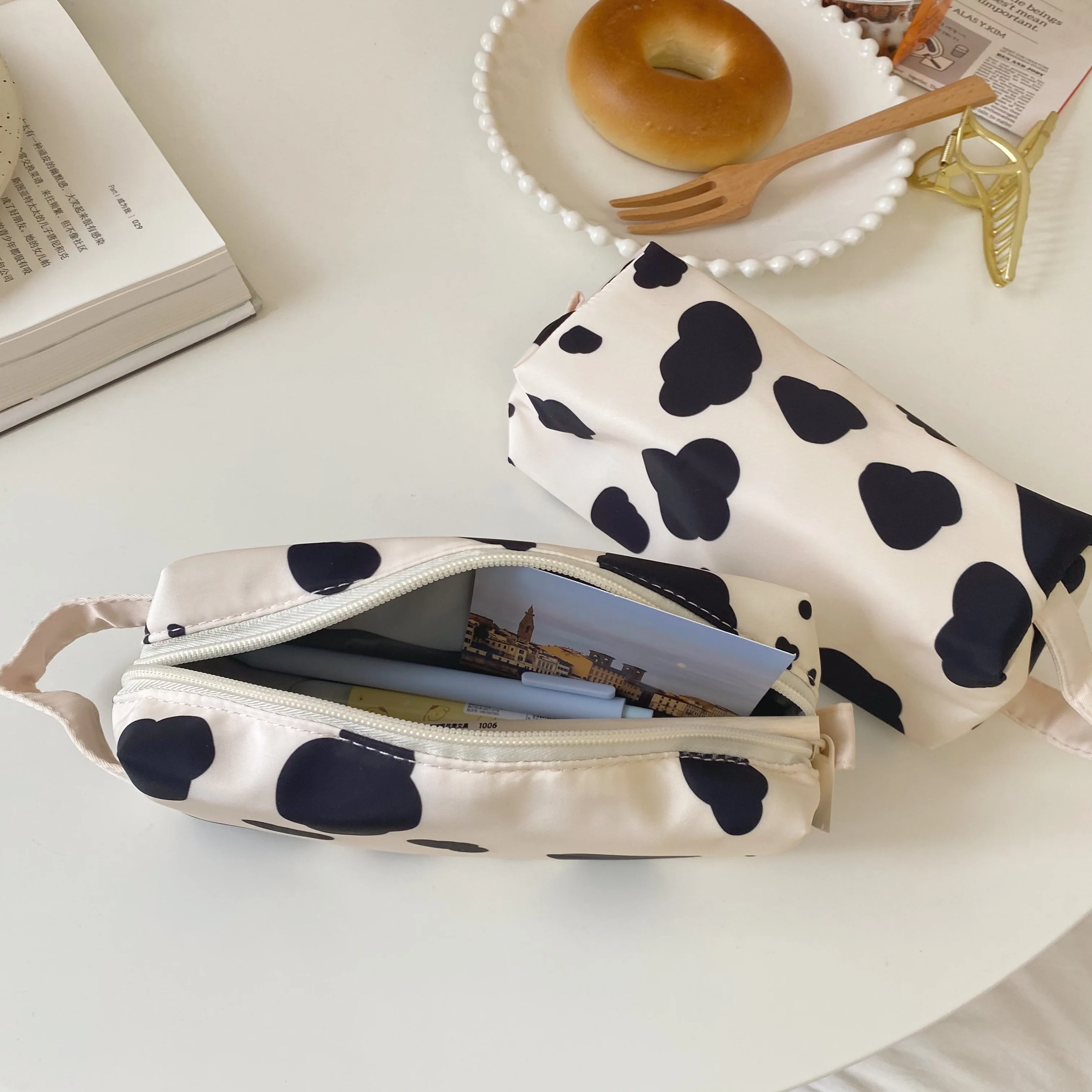 

Cow Print Pencil Case Bag Storage Pouch Simple Stationery Bag Holder for Middle High School Office College Student