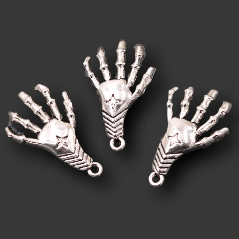 

4pcs Silver Plated Demon Palm Pendants Punk Necklace Earrings Metal Accessories DIY Charms Jewelry Crafts Making 40*25mm A2374