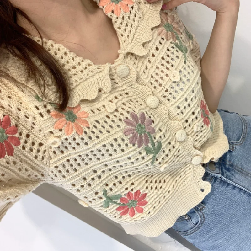 

KUSAHIKI Knitted Cardigan Korean Embroidery Flower Knitwear Women Puff Sleeve Peter Pan Collar Coat Chic 2021 Summer New 6J573