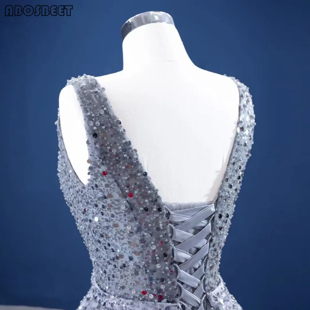 

Elegant Long Evening Gowns Grey Prom Dress A Line V Neck Sleeveless Luxury Beads Formal Women Prom Party Dress Floor Length