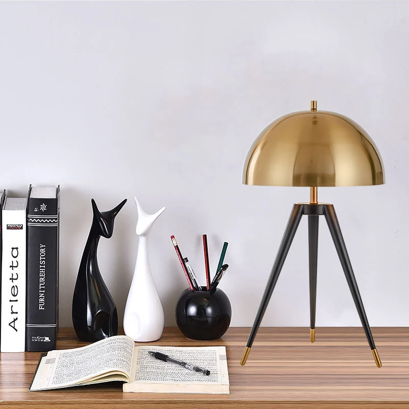 

Simple Modern Table lamp bedroom Study Bedside Lamp Metal Creative Gift night Light Decoration EU/US/UK Plug
