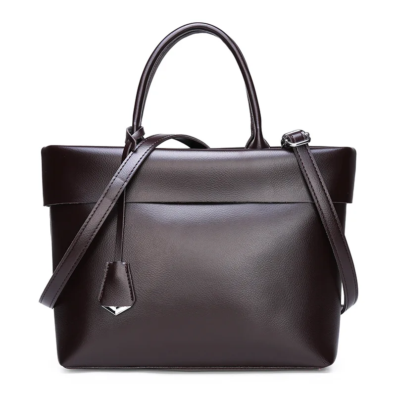 

Women's Top Quality Tote Bags New Handbags Fashionable Luxury High Quality Tassel Pendant Design Shoulder Messenger Bucket Bag