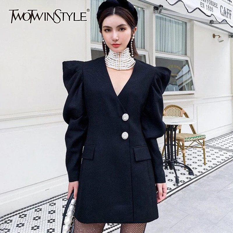 Женское мини платье TWOTWINSTYLE летнее Черное с v образным вырезом рукавами