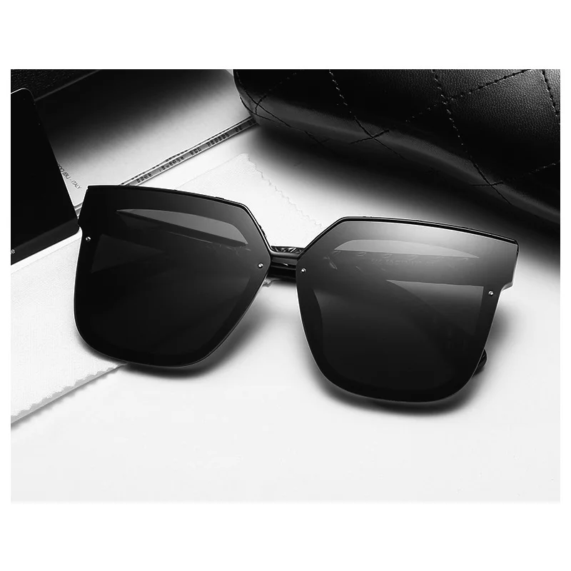 

Fashion Sunglasses