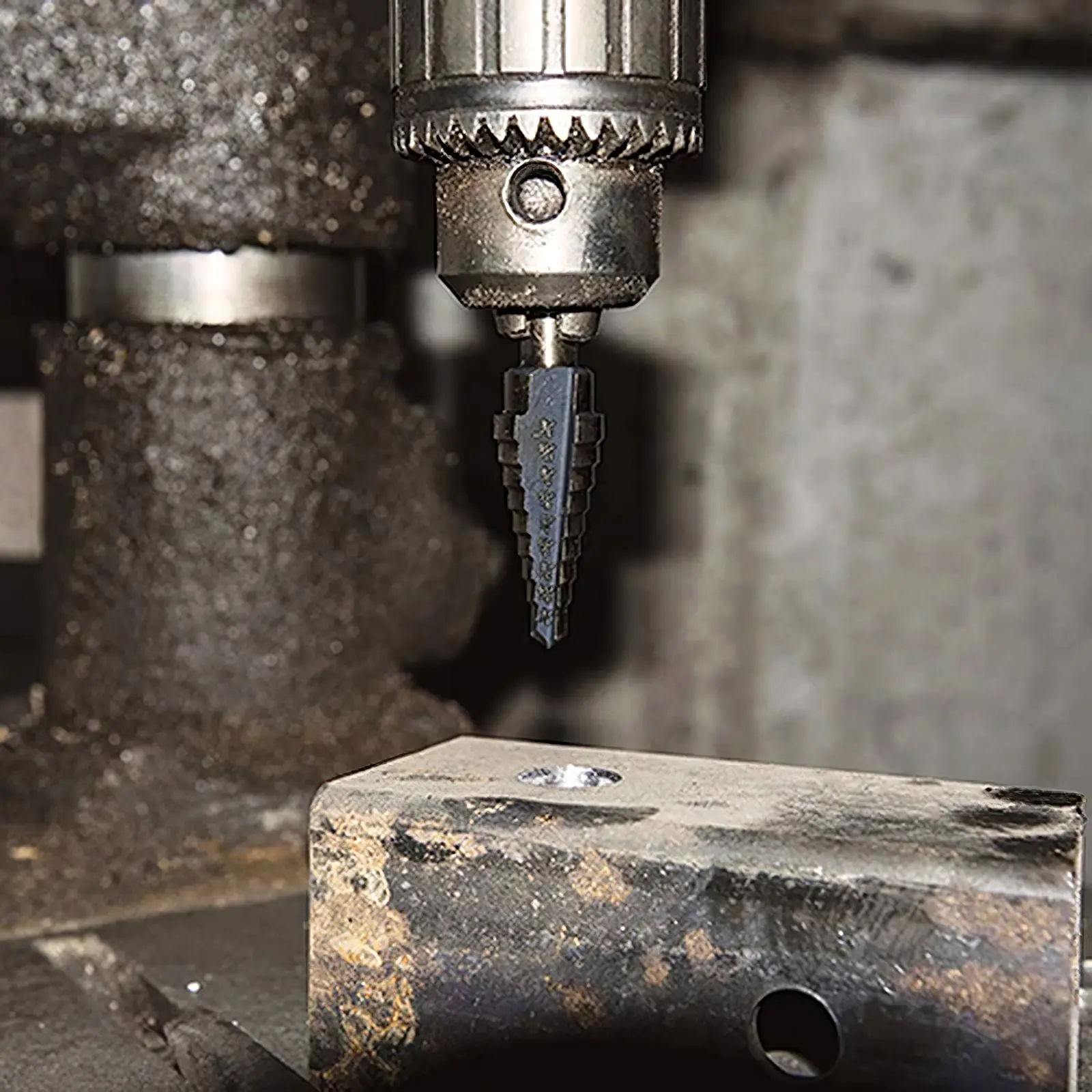 

5pcs Ladder Drill Bit HSS Titanium Coated Step Drill Bit 4-12/6-18/4-22/6-35mm BitStepped Drills DIY Projects Metric Drilling