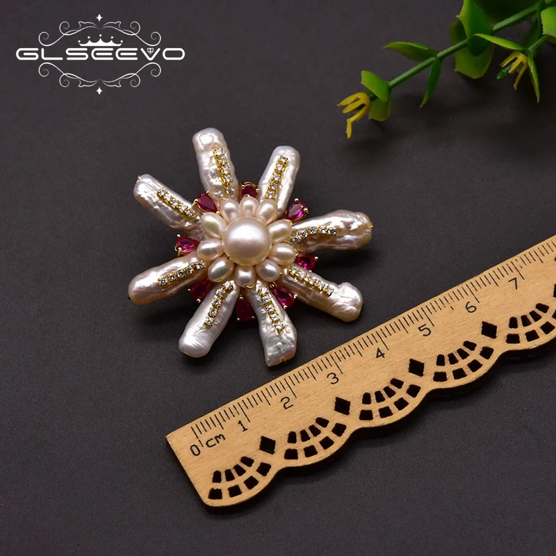 

GLSEEVO Natural Freshwater Baroque Pearl Brooch Women's Party Wedding Gift Flower Red Zircon Korean Jewelry Accessories GO0370