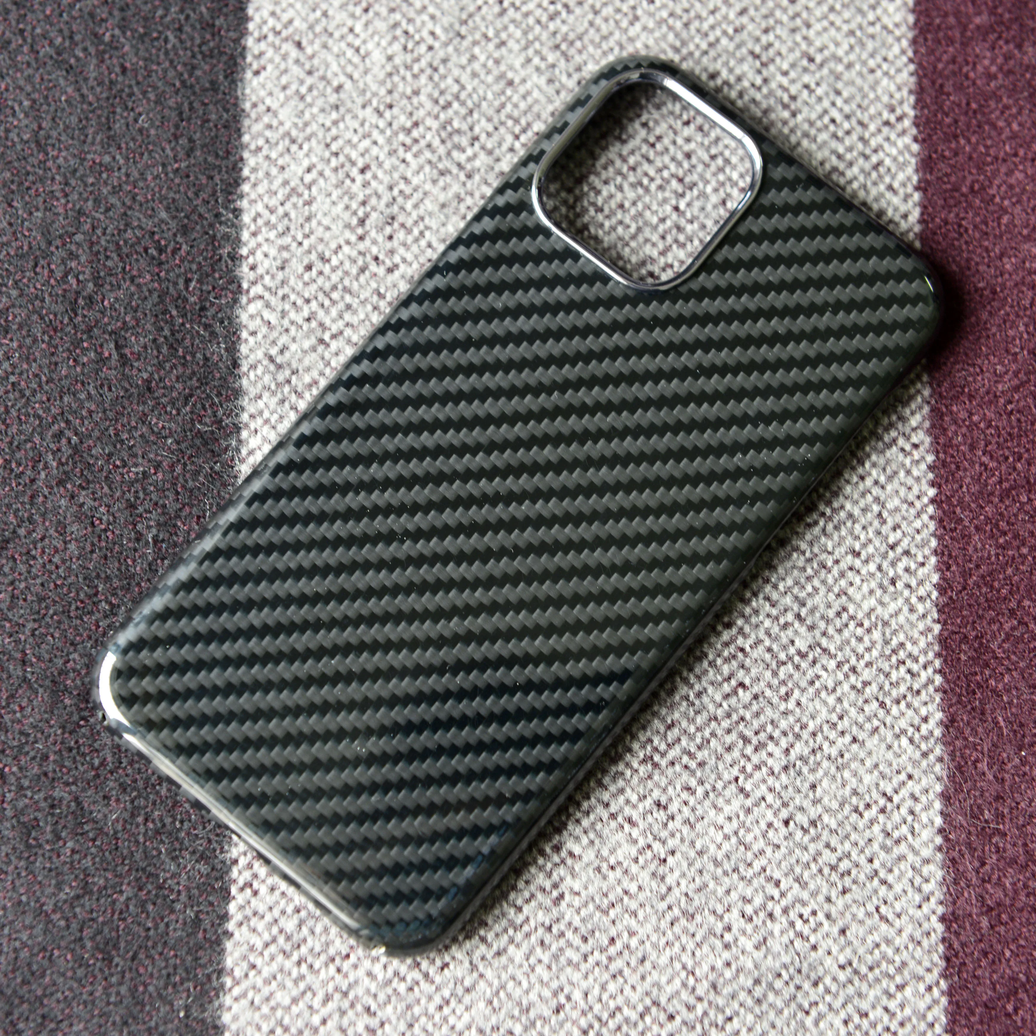 Улучшенный Суперлегкий глянцевый чехол из углеродного волокна для iPhone11