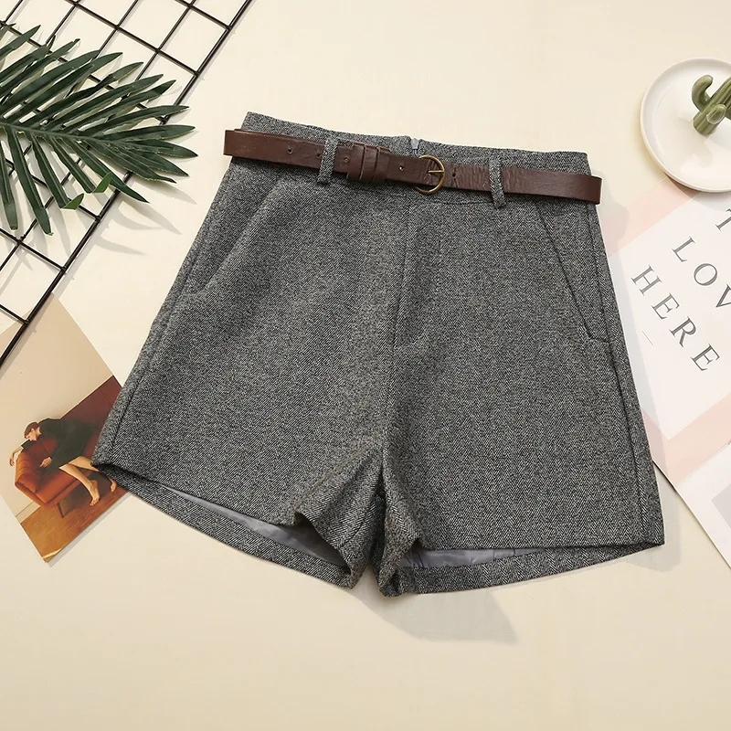 Шорты женские деловые с завышенной талией толстые широкими штанинами и поясом