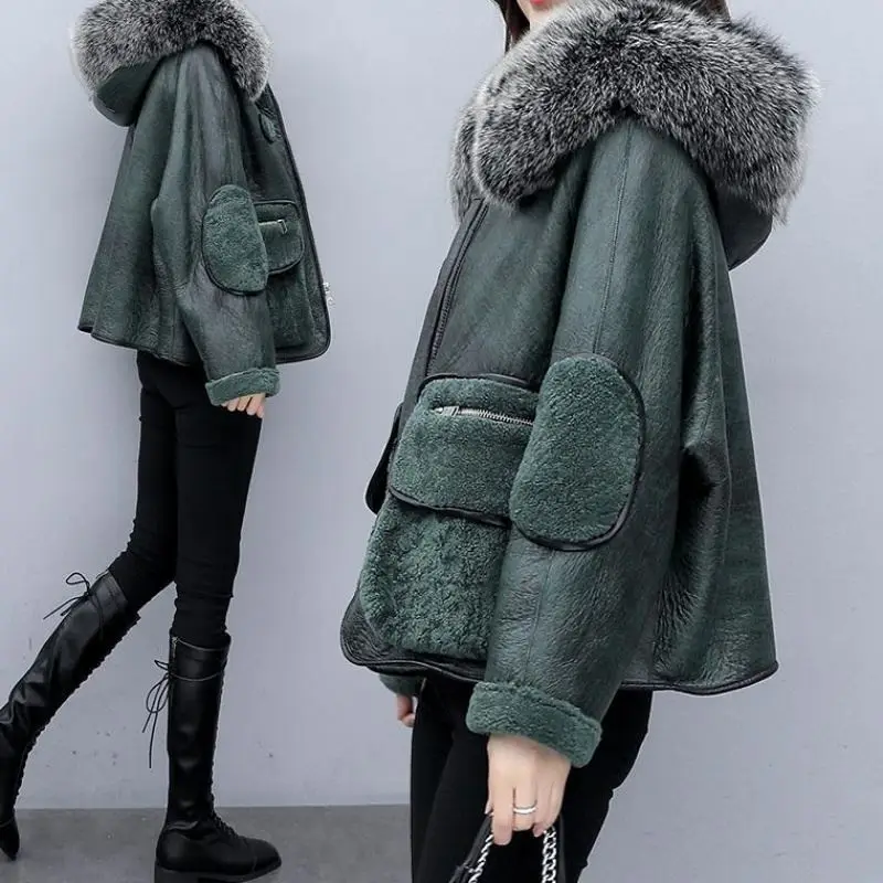 Шуба женская из искусственной овечьей шерсти с капюшоном и длинным рукавом |