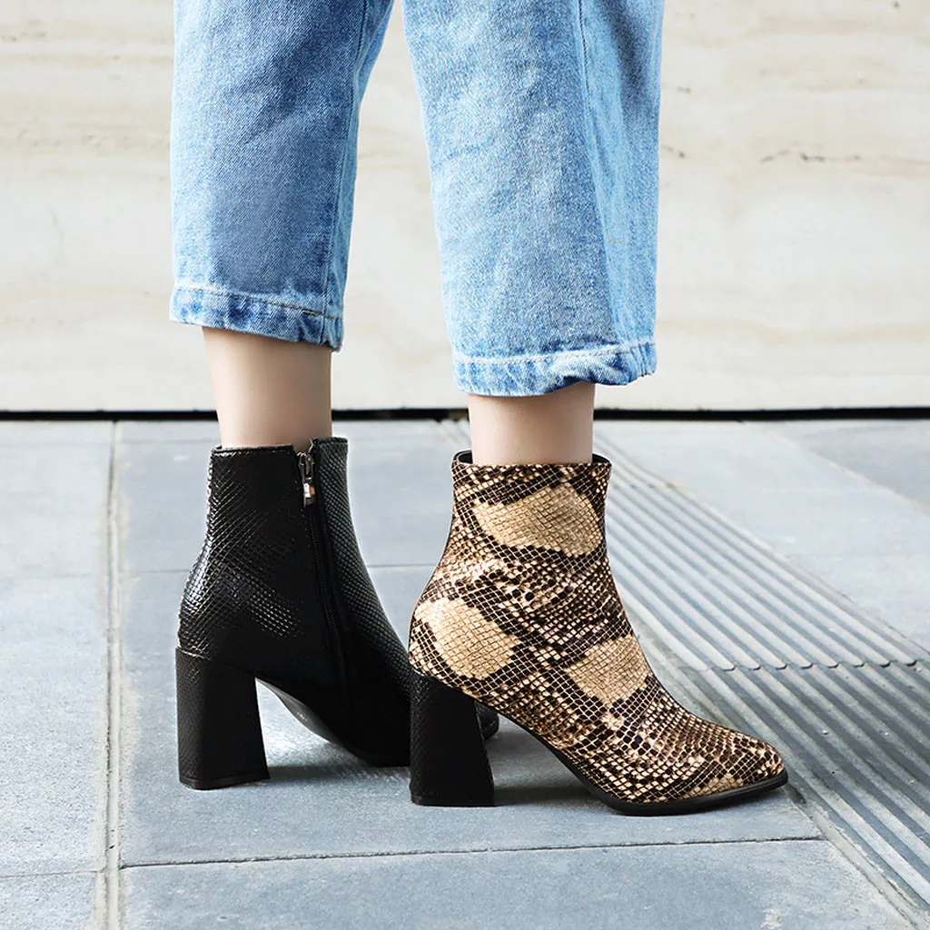Змеиная кожа зимние ботинки Для женщин с маленьким острым носком обувь на тонком