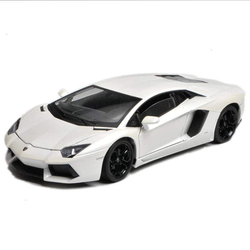 Модель автомобиля Welly 1:18 Lamborghini новая модель в коробке|Наземный транспорт| |