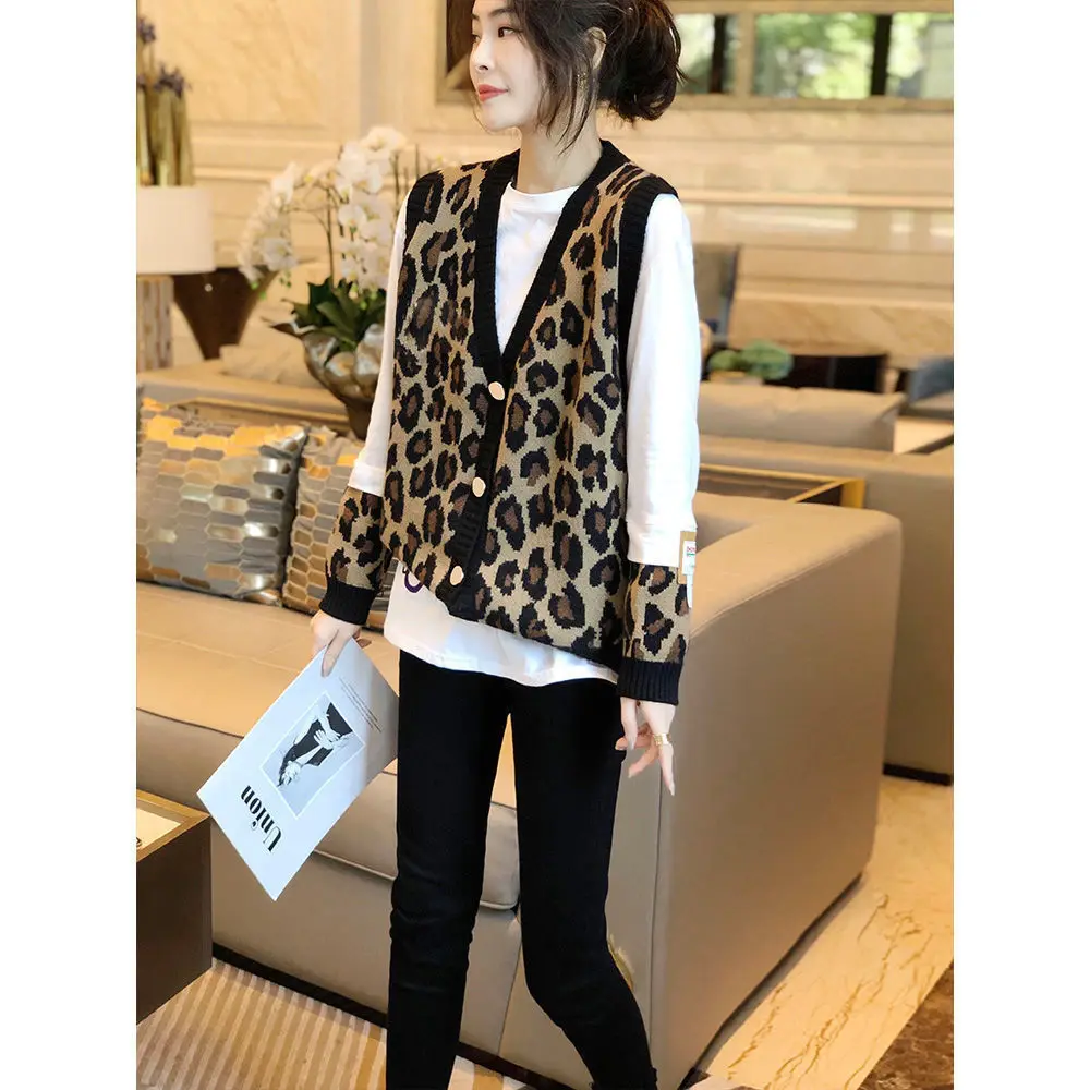 

Leopard print loose vest women foreign style V-neck knitted cardigan waistcoat jacket spring 2021 new women's clothing
