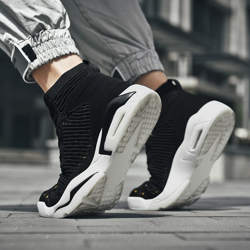 Кроссовки мужские высокие на шнуровке уличная модная удобная обувь для бега
