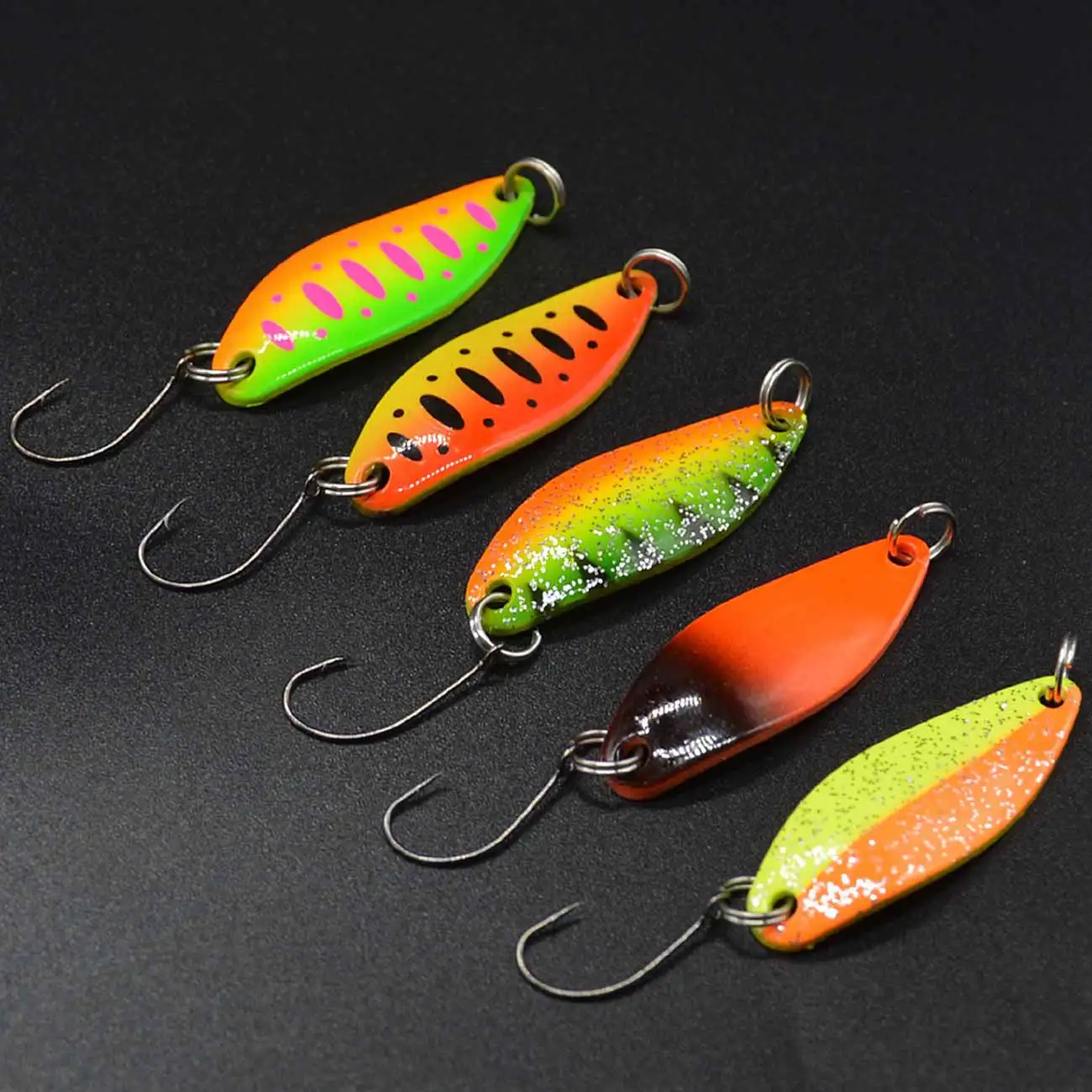 

1Pcs Mini Fishing Lure Metal Spinner Spoon Trout Lure Hard Bait Sequins Noise Paillette Artificial Bait Hard Sequins Spinner