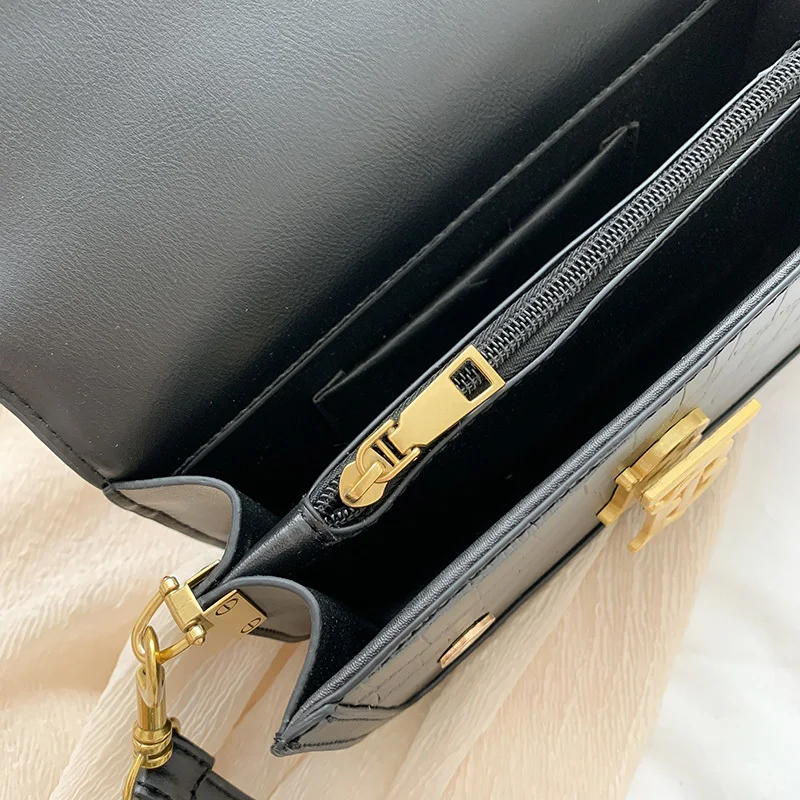 

2021 New Fashion All-match High-quality Shoulder Messenger Small Square Bag Simple Ladies Casual Purses and Handbags Sac A Main