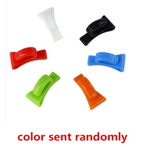 color sent randomly 4 шт. практичная сумка с крючками клипсы для ключей держатель для ключей Встроенная сумка внутренняя папка для удобной переноски - Цвет: color sent randomly