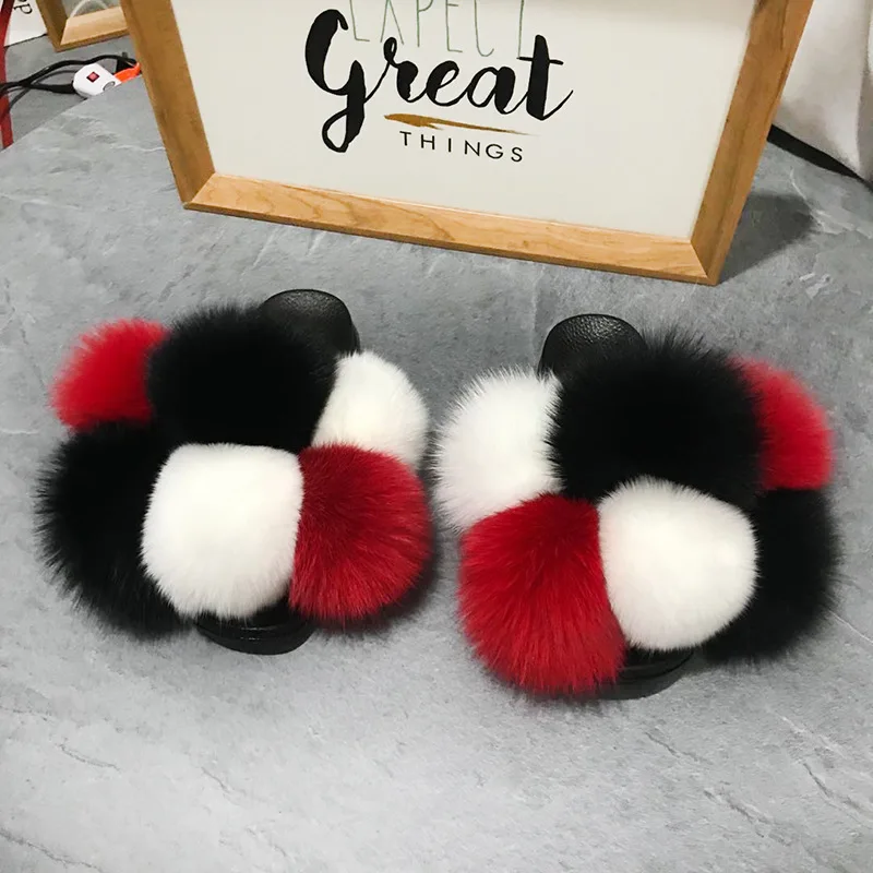 

New Arrival Girl Luxury Fluffy Fur Slippers Ladies Indoor Warm Furry Fur Flip Flops Women Amazing Plush Fur Slides Wholesale Hot