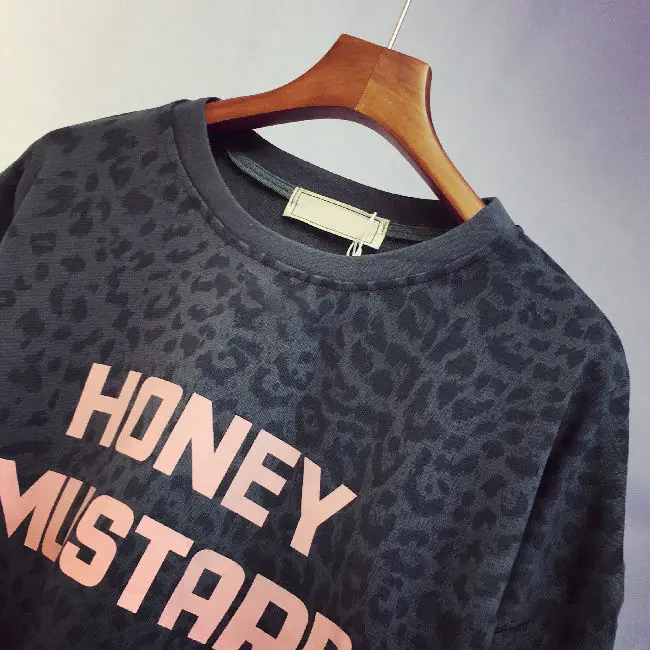 

Thin Pullover Leopard Print Long sleeve sweater for women in autumn 2020