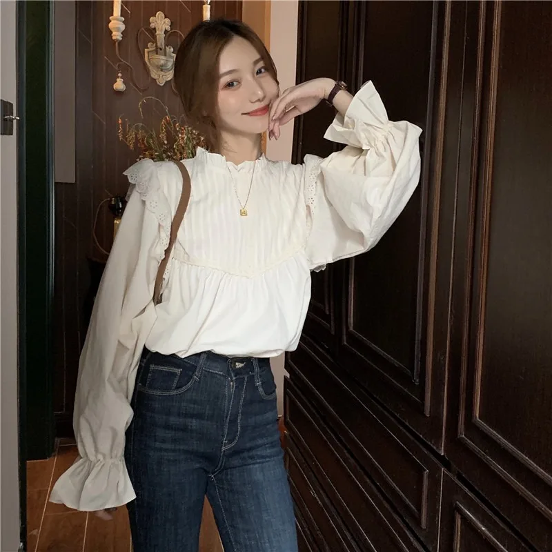 Gagarich Women Shirt 2021 Spring Autumn French Elegant Vintage Temperament Female Ruffles Collar Petal Sleeve Minimalist Blouses |