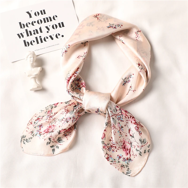 Гладким шелковым материалом шарф для Для женщин 2020 Цветочный принт волос на шее