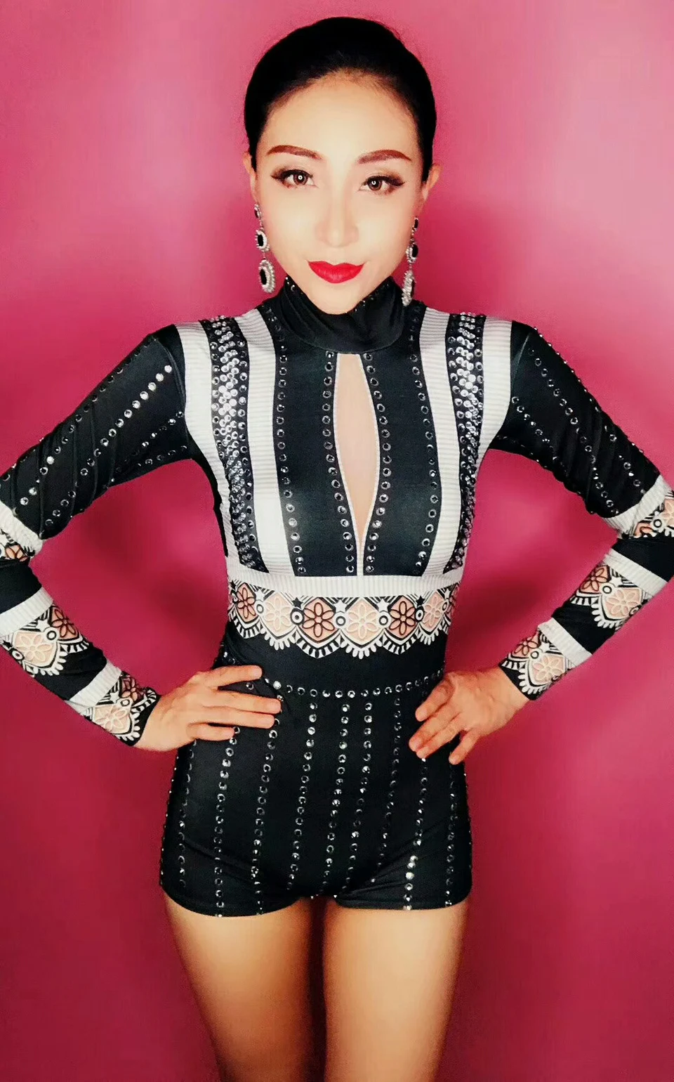 Черно белый блестящий боди со стразами для женщин праздничный цельный