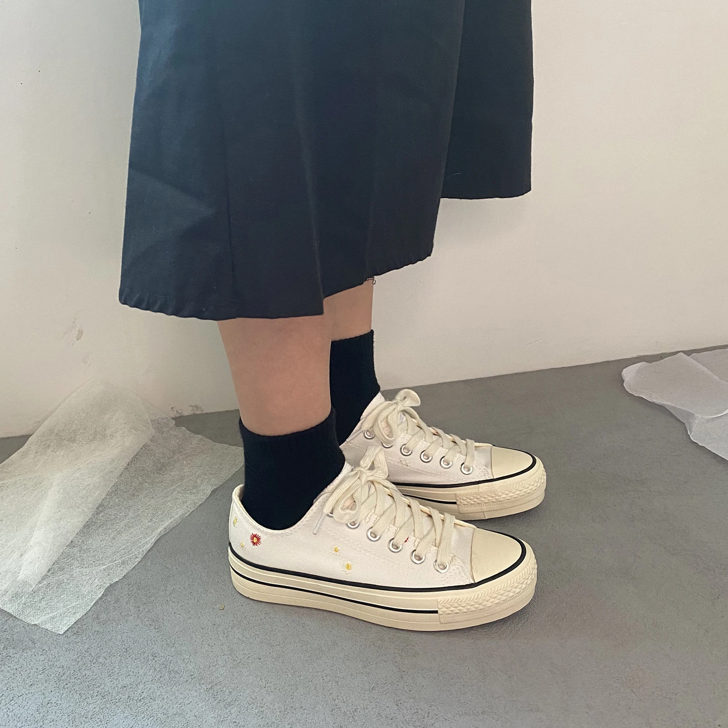 

Women Canvas Shoes Platform Flora Tenis Feminino Casual Shoes Women Outdoor Women Sneakers