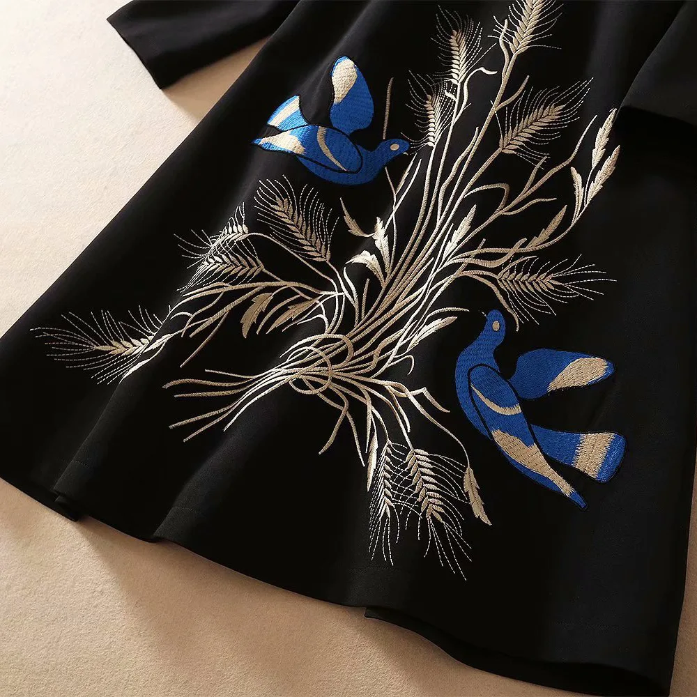 

Dress 2021 Spring Fashion Style Women O-Neck Lurex Embroidery Cute Birds Patterns Long Sleeve Casual Party Black Dress Runway