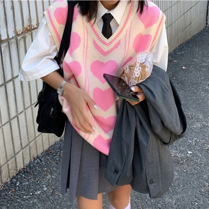 

Женский винтажный вязаный жилет, свободный свитер в уличном стиле с сердечками, милый розовый топ, Осень-зима
