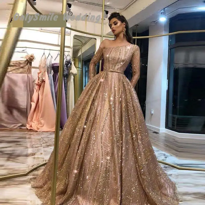 Золотое вечернее платье на одно плечо с длинными рукавами и блестками|Вечерние