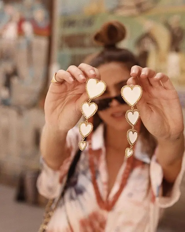 Женские серьги-подвески в виде красного сердца с кисточками | Украшения и