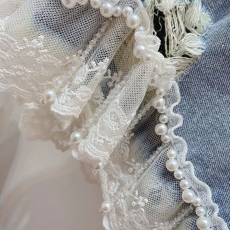 2022 New Fashion Summer Pearl Beading Denim Shorts High Waist Lace Patch Casual Hole Jeans Shorts Women