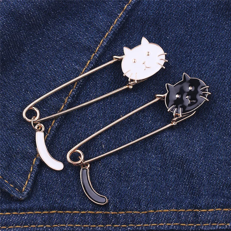 Стильная футболка с изображением персонажей видеоигр черный белый цвет котенка