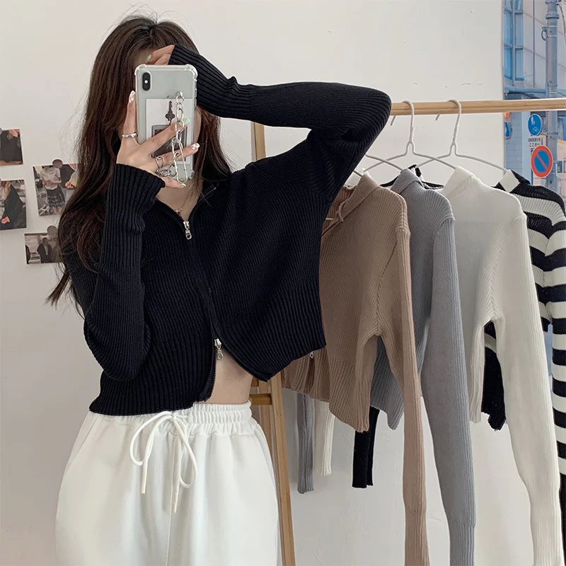 

Новинка, вязаная одежда для ранней осени, Женская Облегающая рубашка в западном стиле с шикарным коротким топом, кардиган, трендовая куртка ...