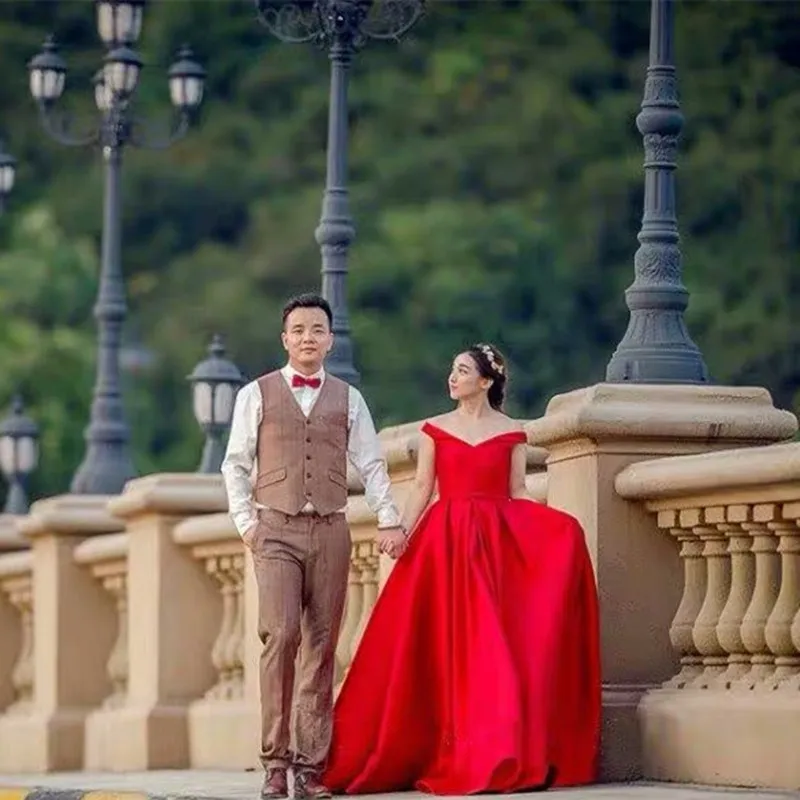 

2021 Red Carpet Long Prom Dress With Belt Sexy V neck Ball Gowns Vintage A-line Party Dress Plus Size Evening Dress LE40811