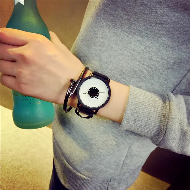 Модные креативные часы женские и мужские кварцевые фирменные уникальные с