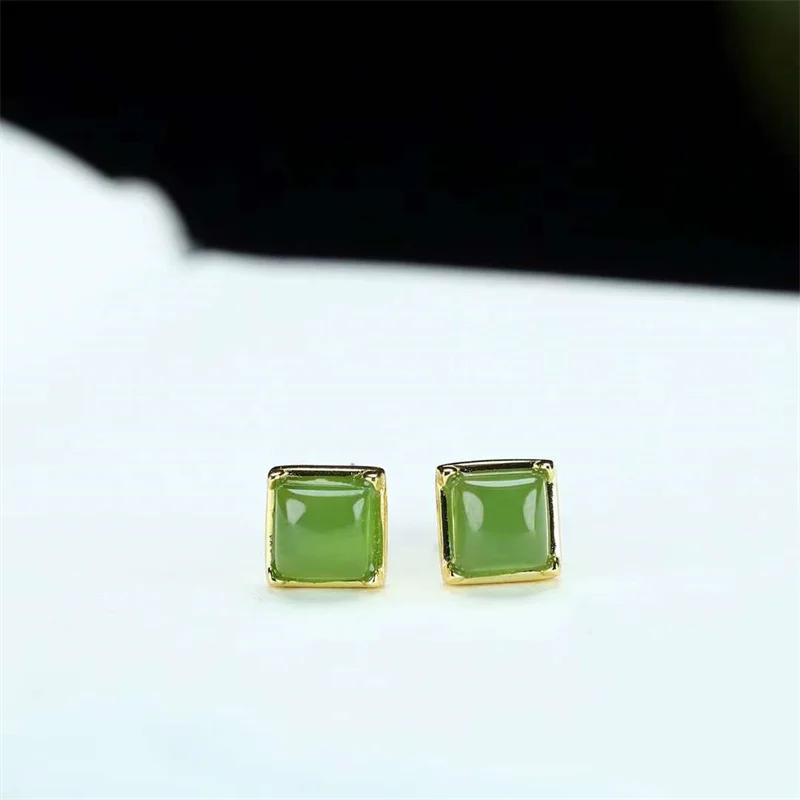 

Серьги-гвоздики из серебра 925 пробы в виде яшмы