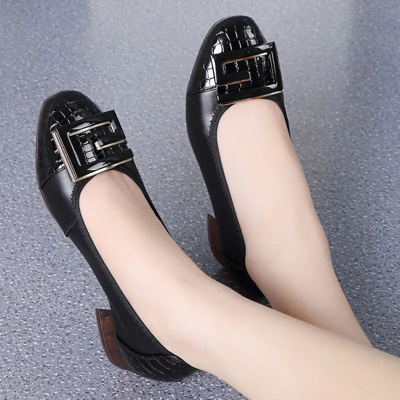 

2021Spring Summer Elegant Ladies Genuine Leather Pumps Women Shoes 4cm Heels Slip-On Round Toe Fashionable Buckle Mid Heel Shoes