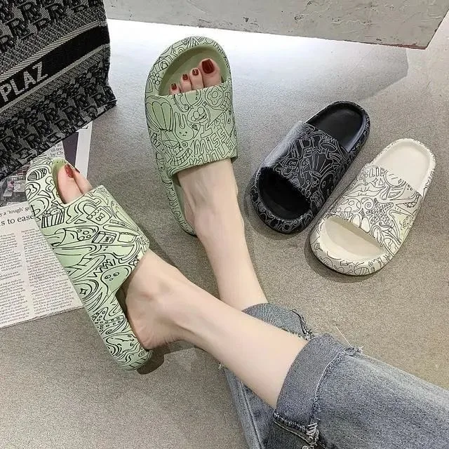 

2021 new super soft slippers fashion street summer indoor outdoor graffiti platform beach comfortable slippers