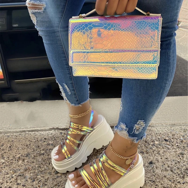 Сумка женская квадратная разноцветная 2021 г. |