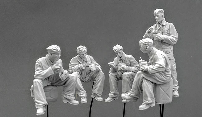 

Resin Figure 1/35 ancient crew include 5 rest Model Unassambled Unpainted Figure Building Kit