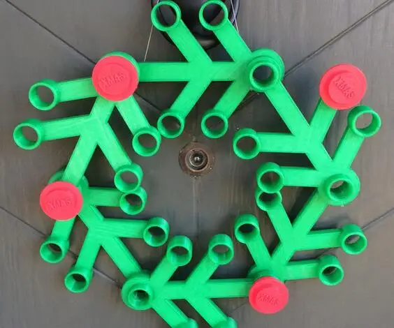 Plastic Christmas Wreath | Дом и сад