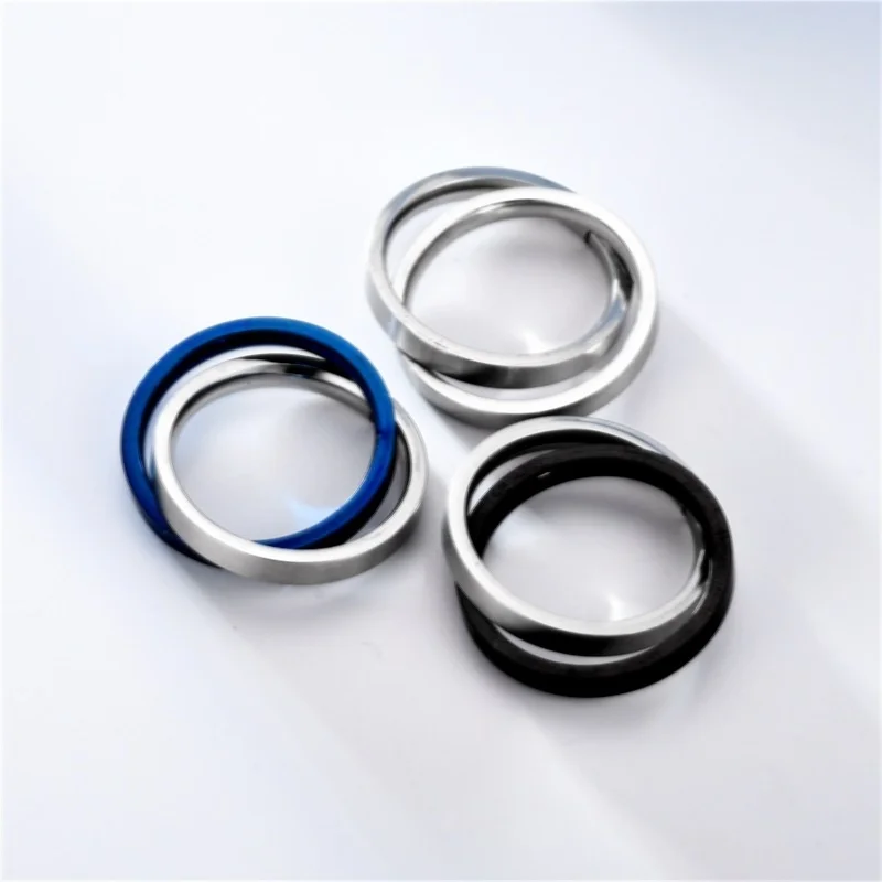 

New Fashion Jewellery Sumptuous Stainless Steel Couple Female Minority Titanium Steel Double Female's Wedding Ring for Women